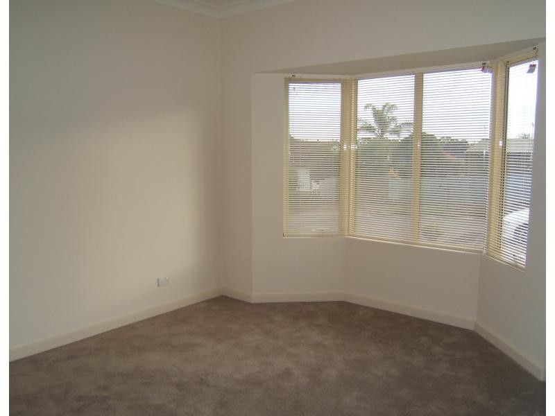 25 & 25a Trigg Street, Blair Athol SA 5084