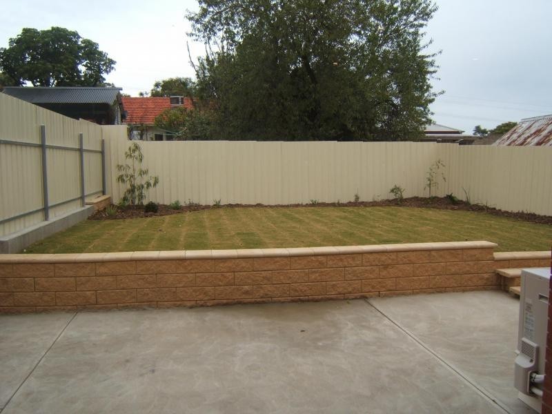 25 & 25a Trigg Street, Blair Athol SA 5084