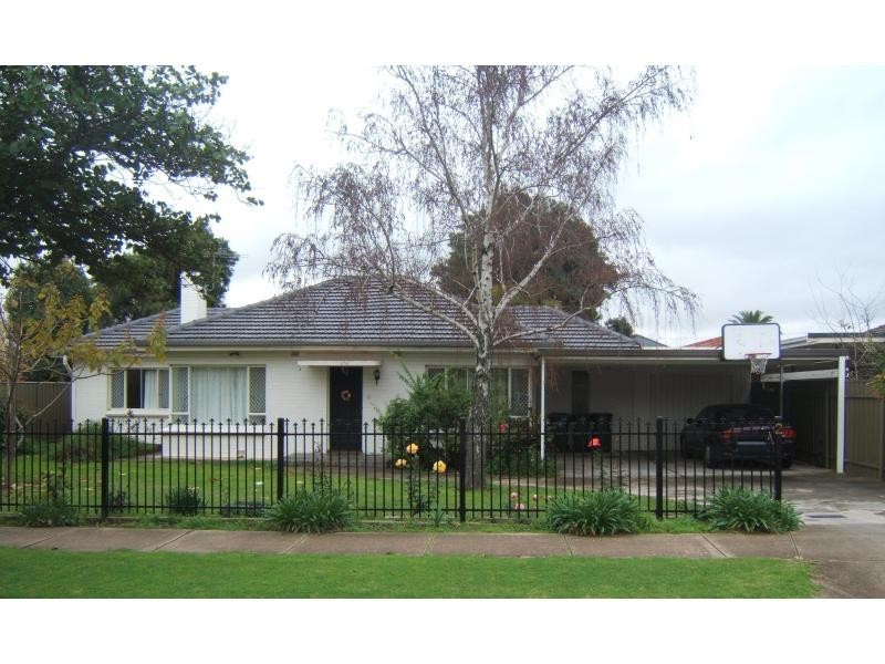 2 Maple Street, Broadview SA 5083