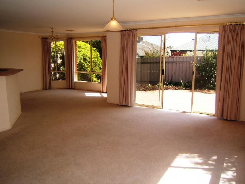 6 Hoad Court, Enfield SA 5085