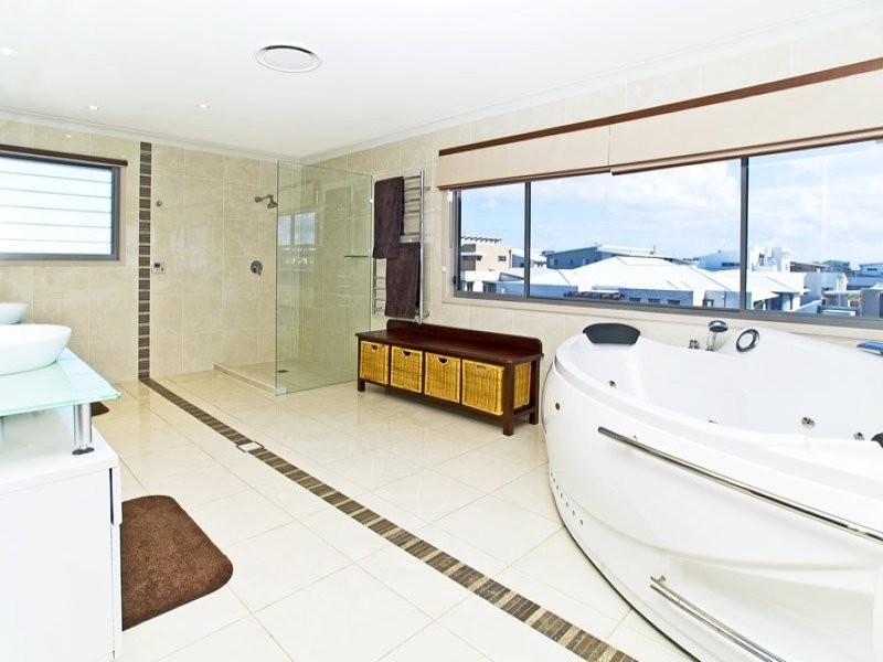 18 Angourie Street, Kingscliff NSW 2487