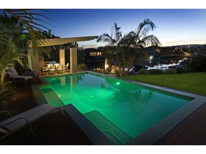 2 North Bank Court, River Links, Hope Island QLD 4212