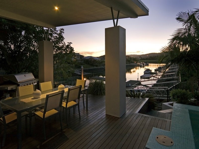 2 North Bank Court, River Links, Hope Island QLD 4212