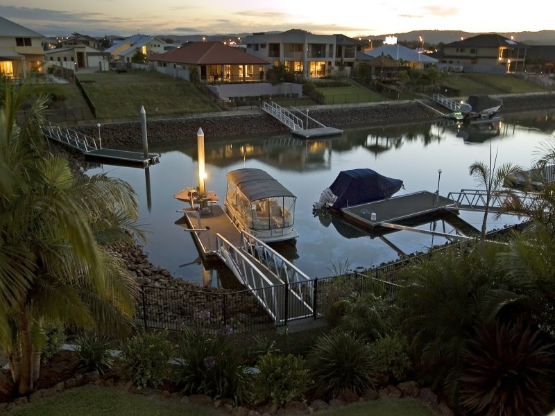 2 North Bank Court, River Links, Hope Island QLD 4212