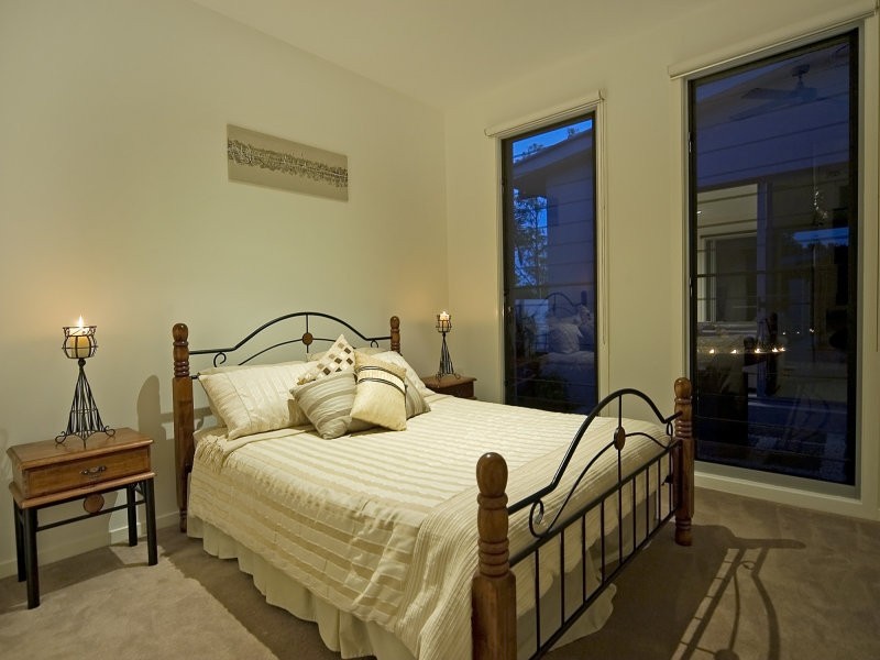 2 North Bank Court, River Links, Hope Island QLD 4212