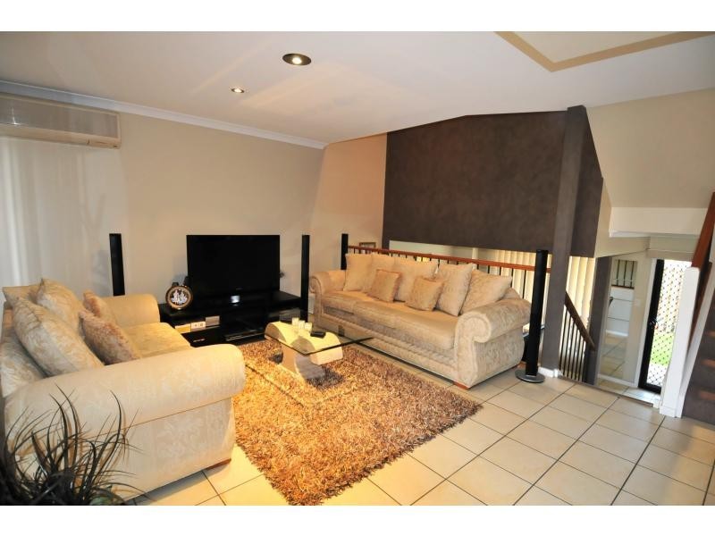 Pacific Pines QLD 4211