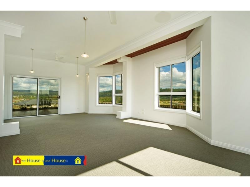 86 Salvado Drive, Pacific Pines QLD 4211