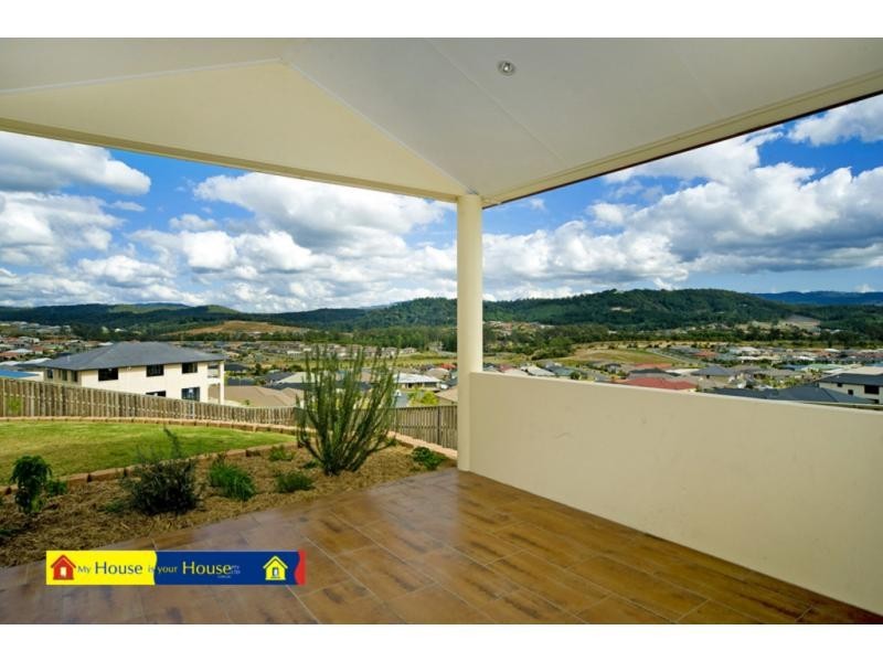 86 Salvado Drive, Pacific Pines QLD 4211