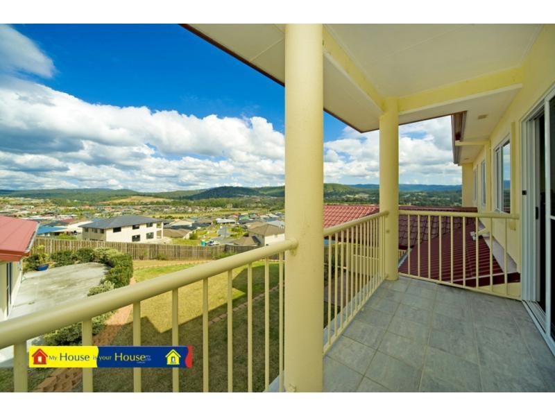 86 Salvado Drive, Pacific Pines QLD 4211