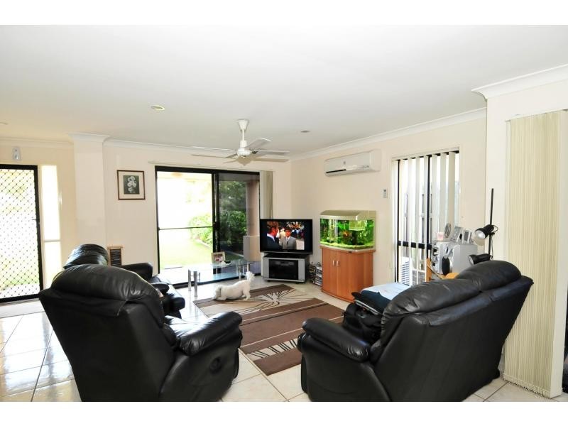 Pacific Pines QLD 4211