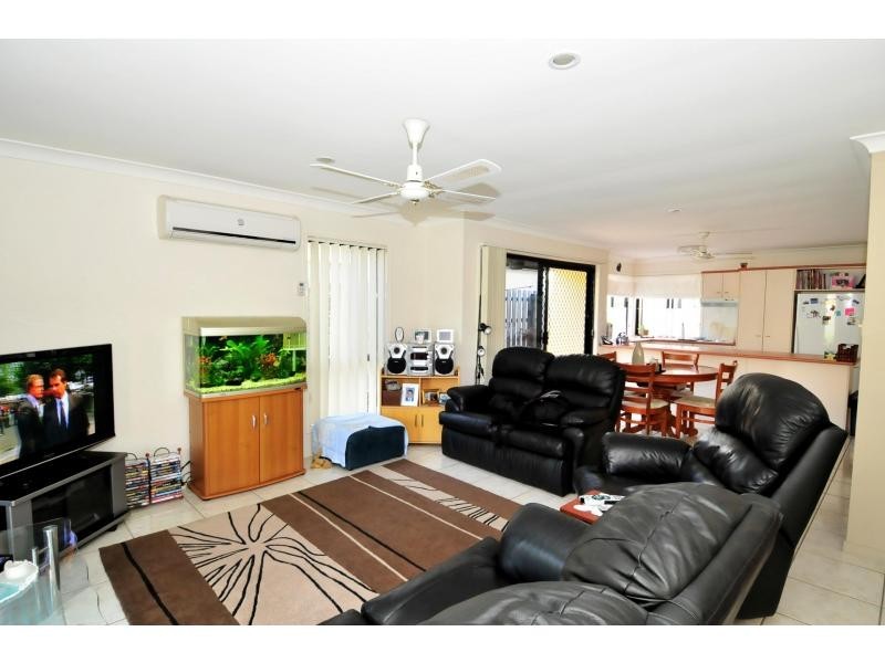 Pacific Pines QLD 4211