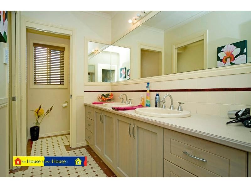 116 Monterey Keys Drive, Monterey Keys QLD 4212