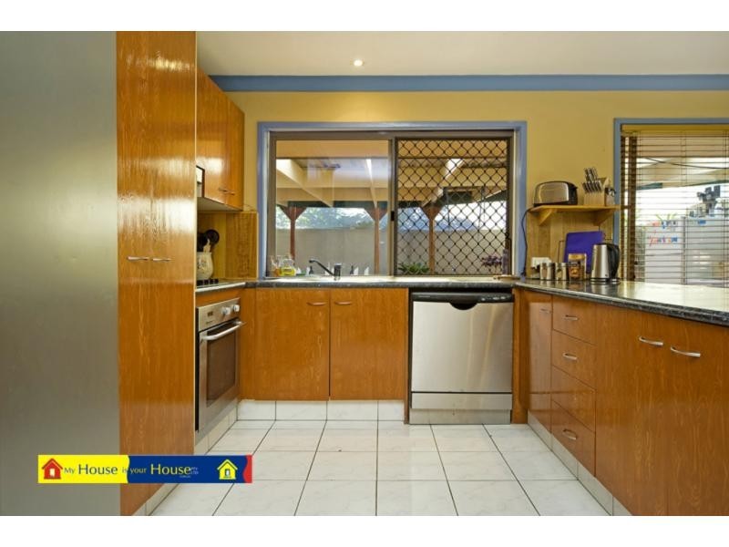 12 Plimsoll Place, Helensvale QLD 4212