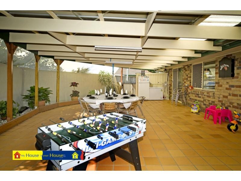 12 Plimsoll Place, Helensvale QLD 4212