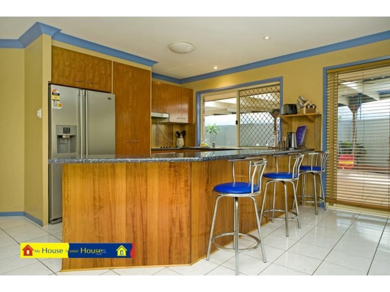 12 Plimsoll Place, Helensvale QLD 4212