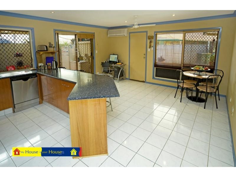 12 Plimsoll Place, Helensvale QLD 4212