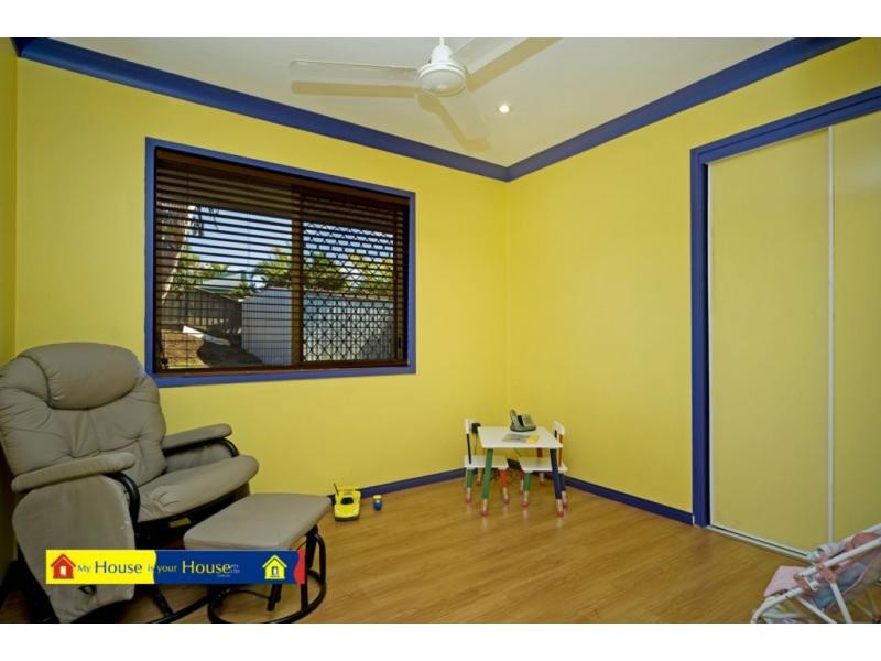 12 Plimsoll Place, Helensvale QLD 4212