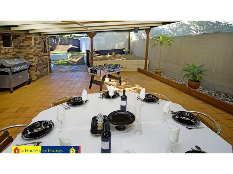 12 Plimsoll Place, Helensvale QLD 4212