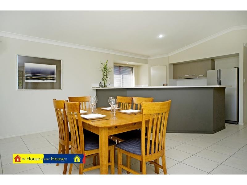 2 Salvado Drive, Pacific Pines QLD 4211