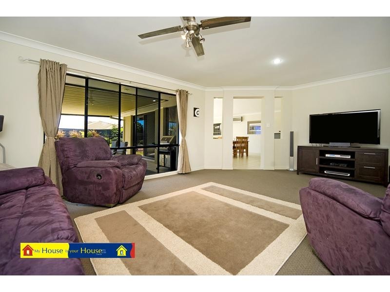 2 Salvado Drive, Pacific Pines QLD 4211