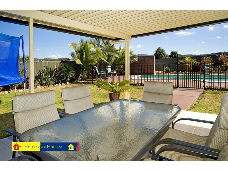 2 Salvado Drive, Pacific Pines QLD 4211