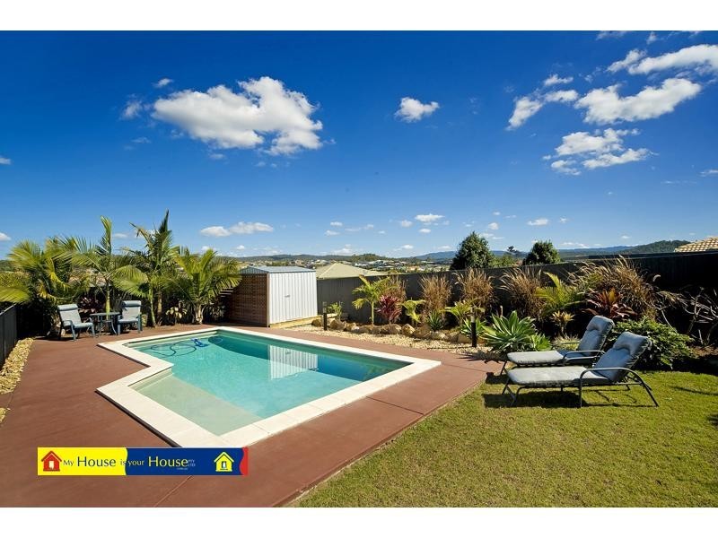 2 Salvado Drive, Pacific Pines QLD 4211