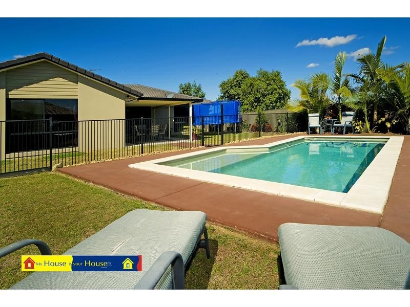 2 Salvado Drive, Pacific Pines QLD 4211