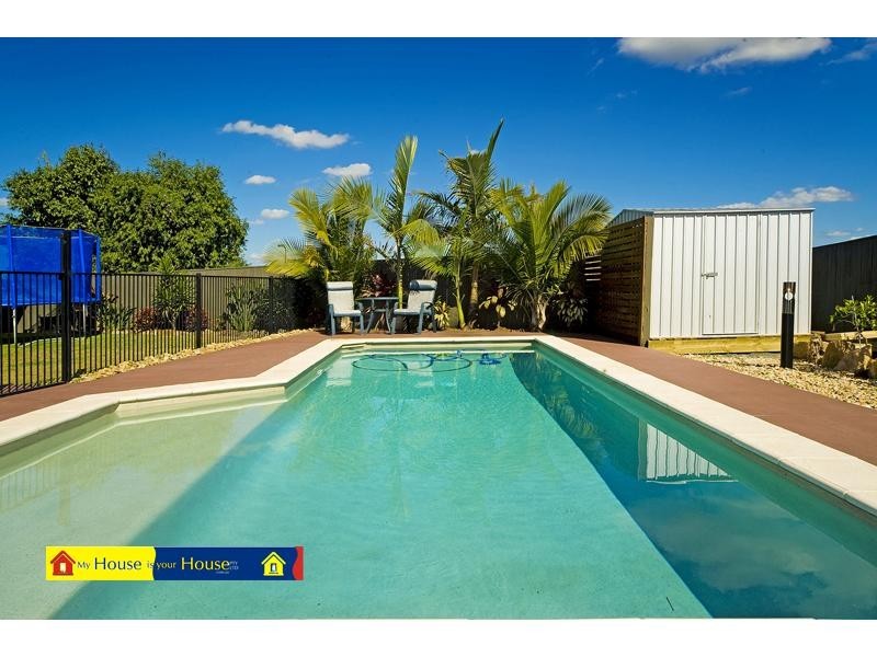 2 Salvado Drive, Pacific Pines QLD 4211