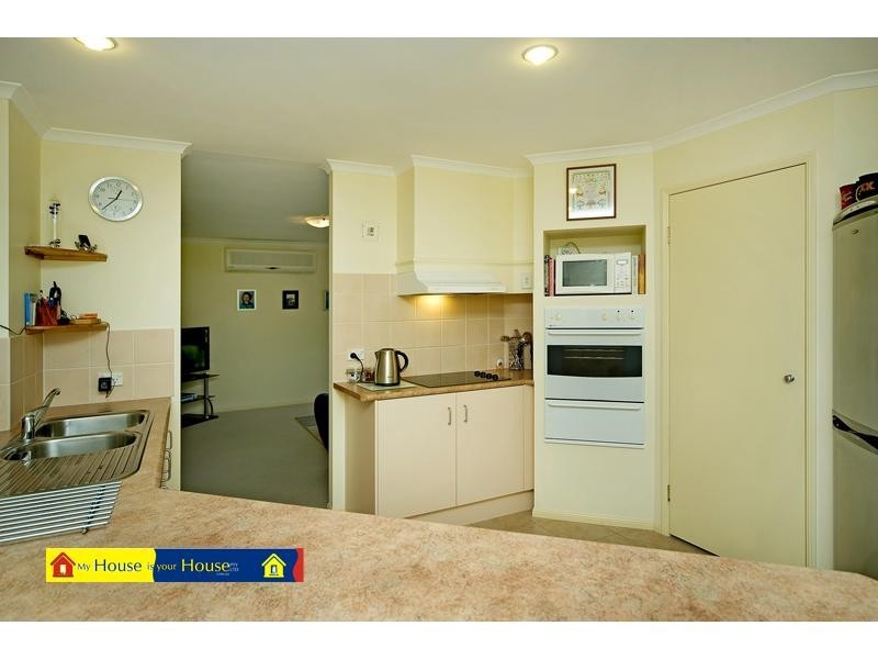 11 Harwood Place, Maudsland QLD 4210