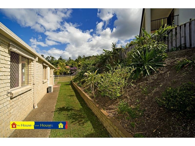 11 Harwood Place, Maudsland QLD 4210