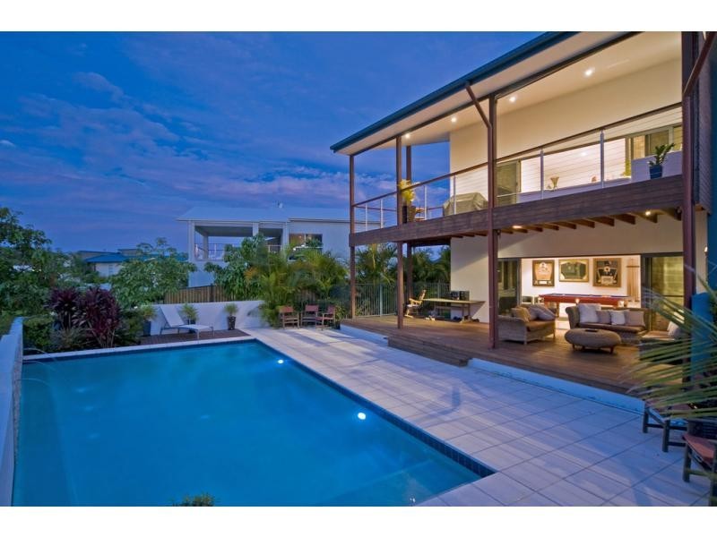15 Buccaneer Way, Coomera Waters QLD 4209