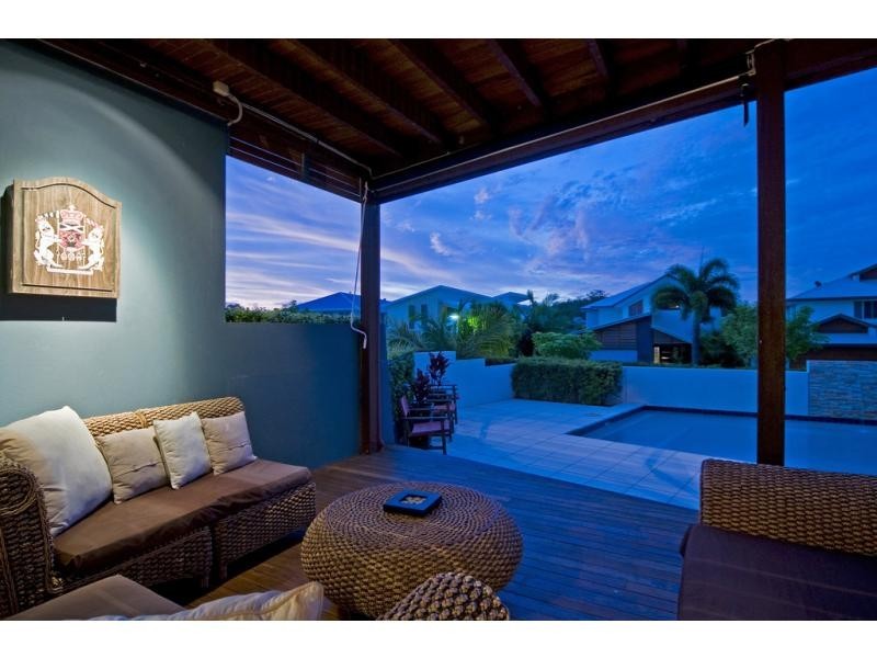 15 Buccaneer Way, Coomera Waters QLD 4209