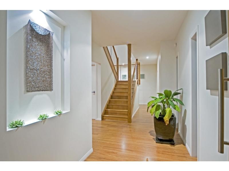 15 Buccaneer Way, Coomera Waters QLD 4209