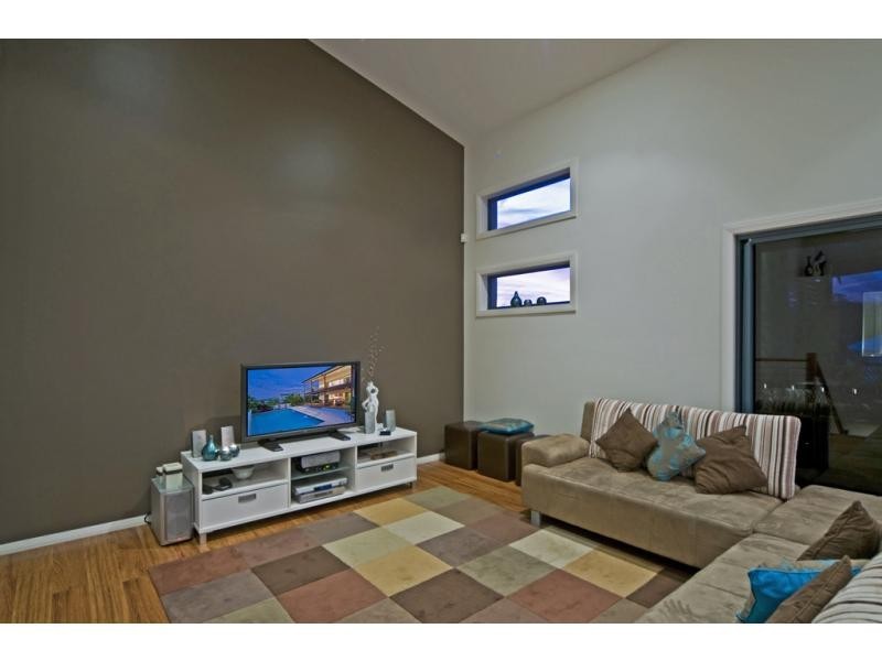 15 Buccaneer Way, Coomera Waters QLD 4209