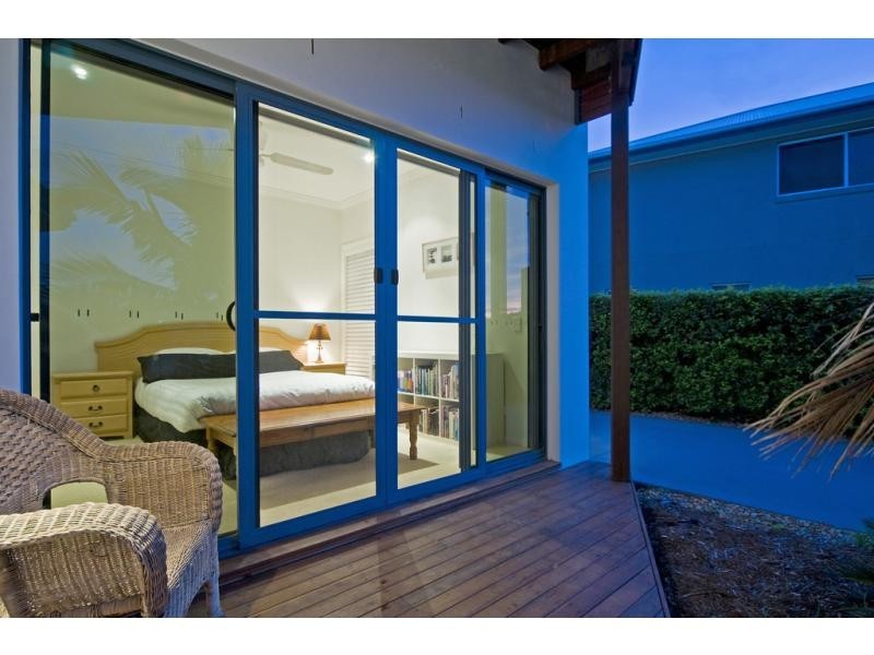 15 Buccaneer Way, Coomera Waters QLD 4209