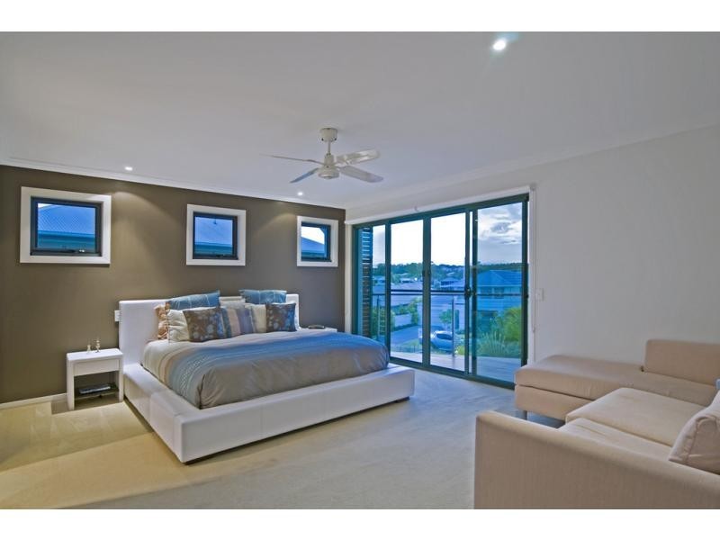 15 Buccaneer Way, Coomera Waters QLD 4209