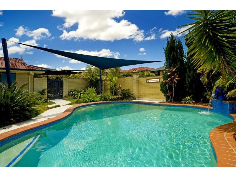 2 Makemo Street, Pacific Pines QLD 4211