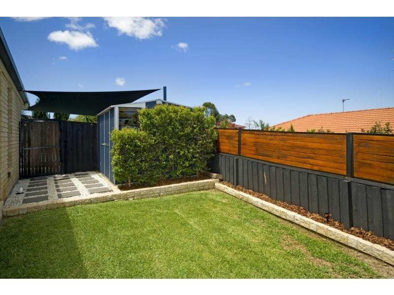 2 Makemo Street, Pacific Pines QLD 4211