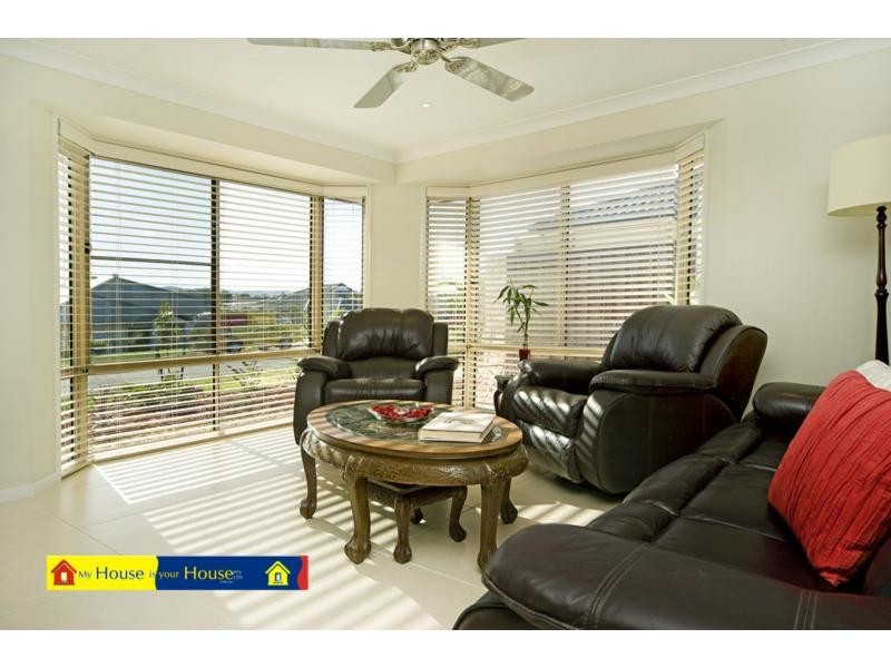 29 Buchanan Street, Pacific Pines QLD 4211