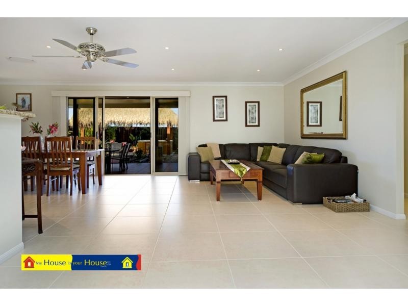 29 Buchanan Street, Pacific Pines QLD 4211