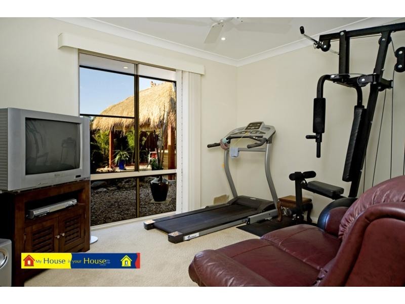 29 Buchanan Street, Pacific Pines QLD 4211