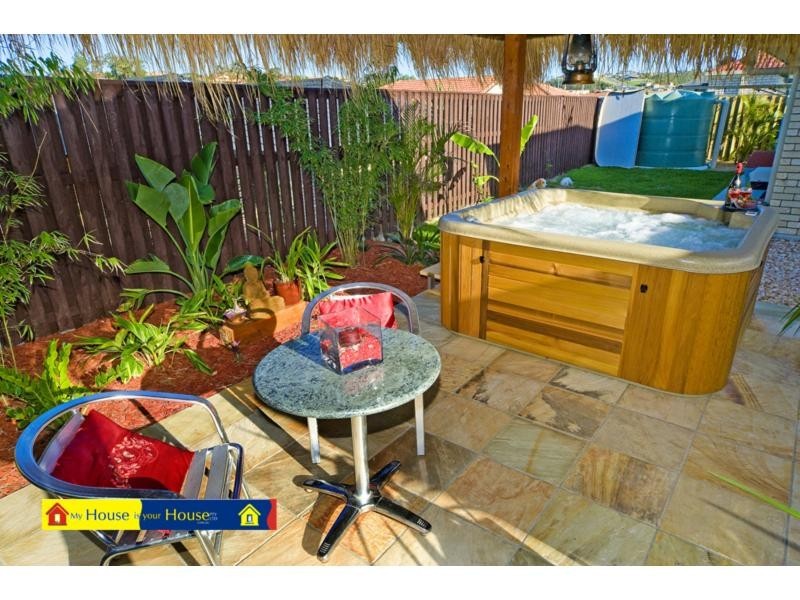 29 Buchanan Street, Pacific Pines QLD 4211