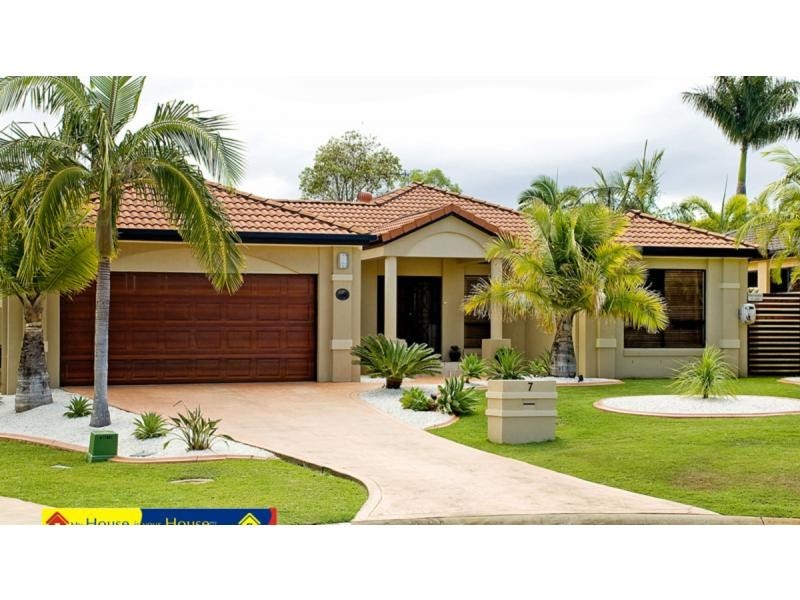 7 Herington Close, Arundel QLD 4214