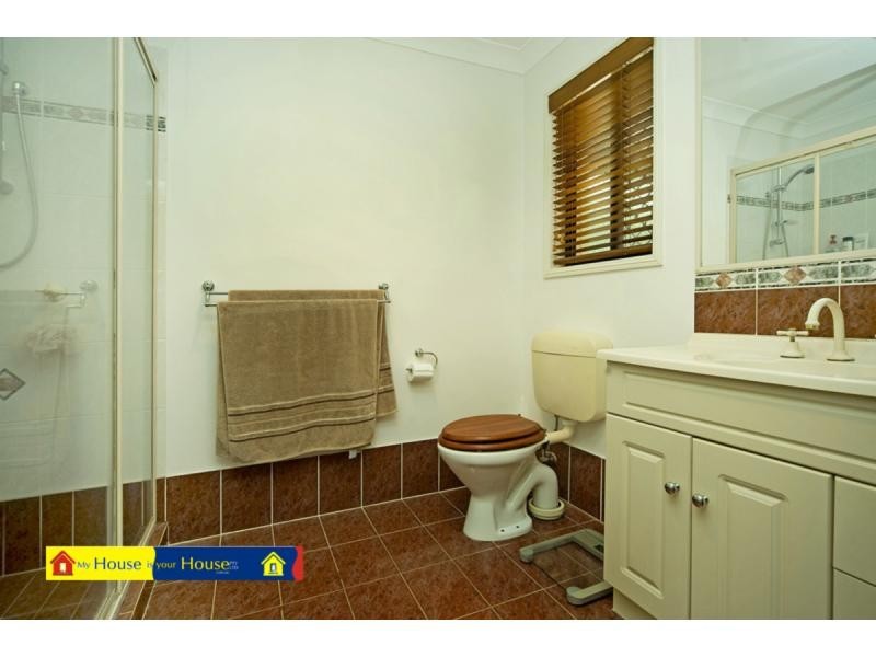 7 Herington Close, Arundel QLD 4214