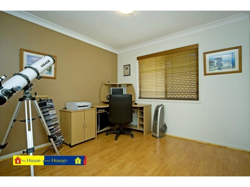 7 Herington Close, Arundel QLD 4214