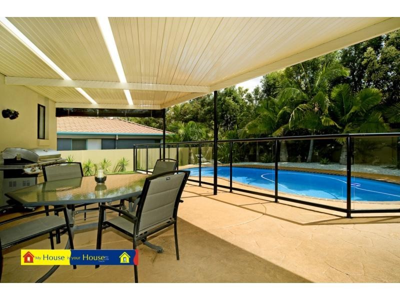 7 Herington Close, Arundel QLD 4214
