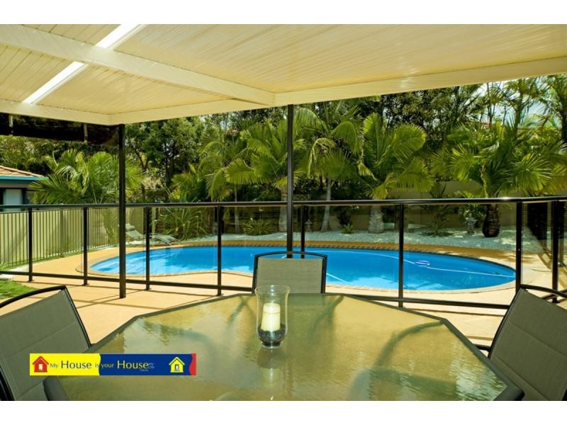 7 Herington Close, Arundel QLD 4214