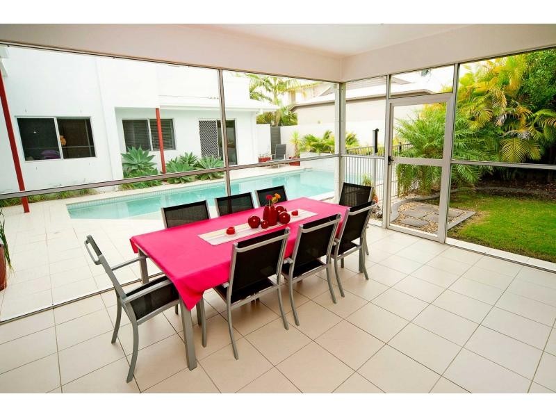 Coomera Waters QLD 4209