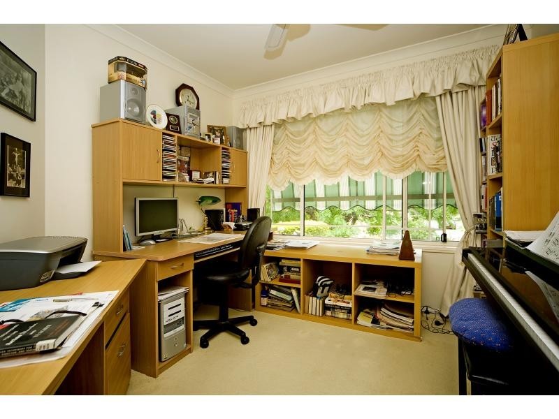 20 Austral Crescent, Pacific Pines QLD 4211