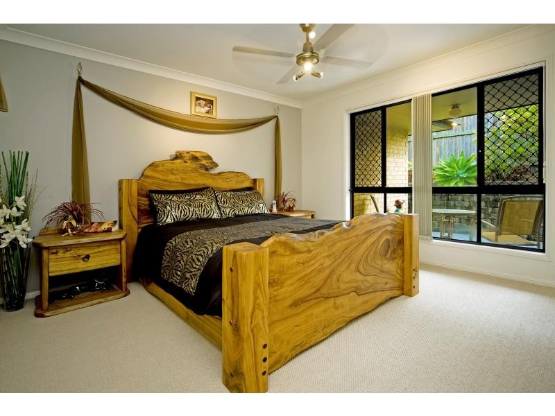 40 Buffalo Crescent, Pacific Pines QLD 4211